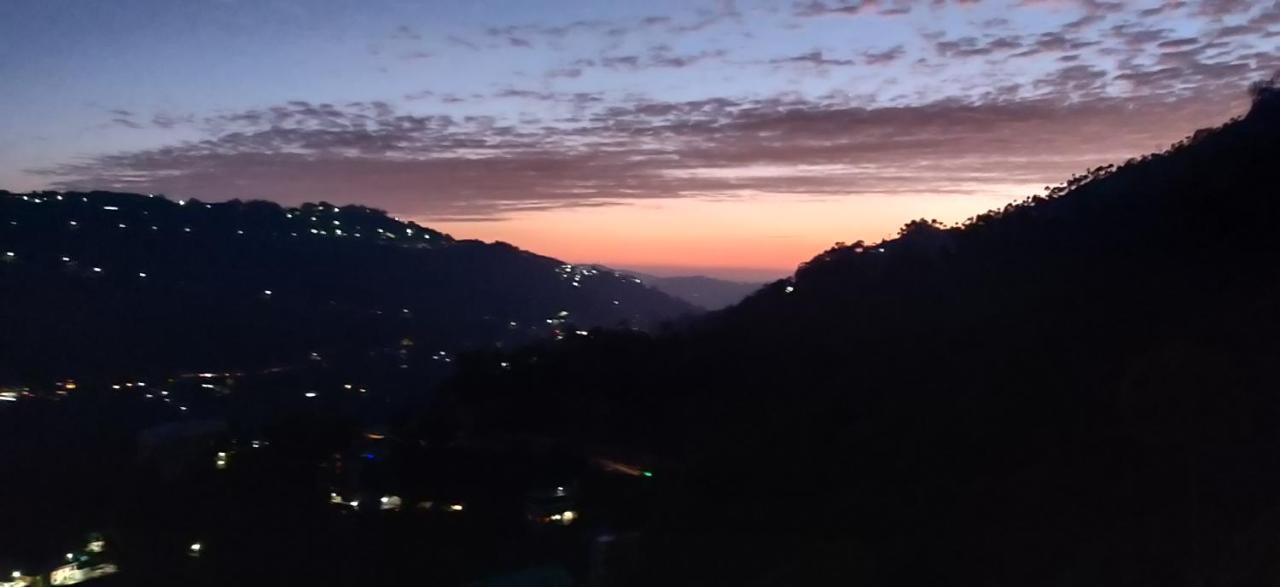 2Bhk Furnished Apartment/Near Kasauli/Barog/Luv Fun & Adventure Solan Esterno foto