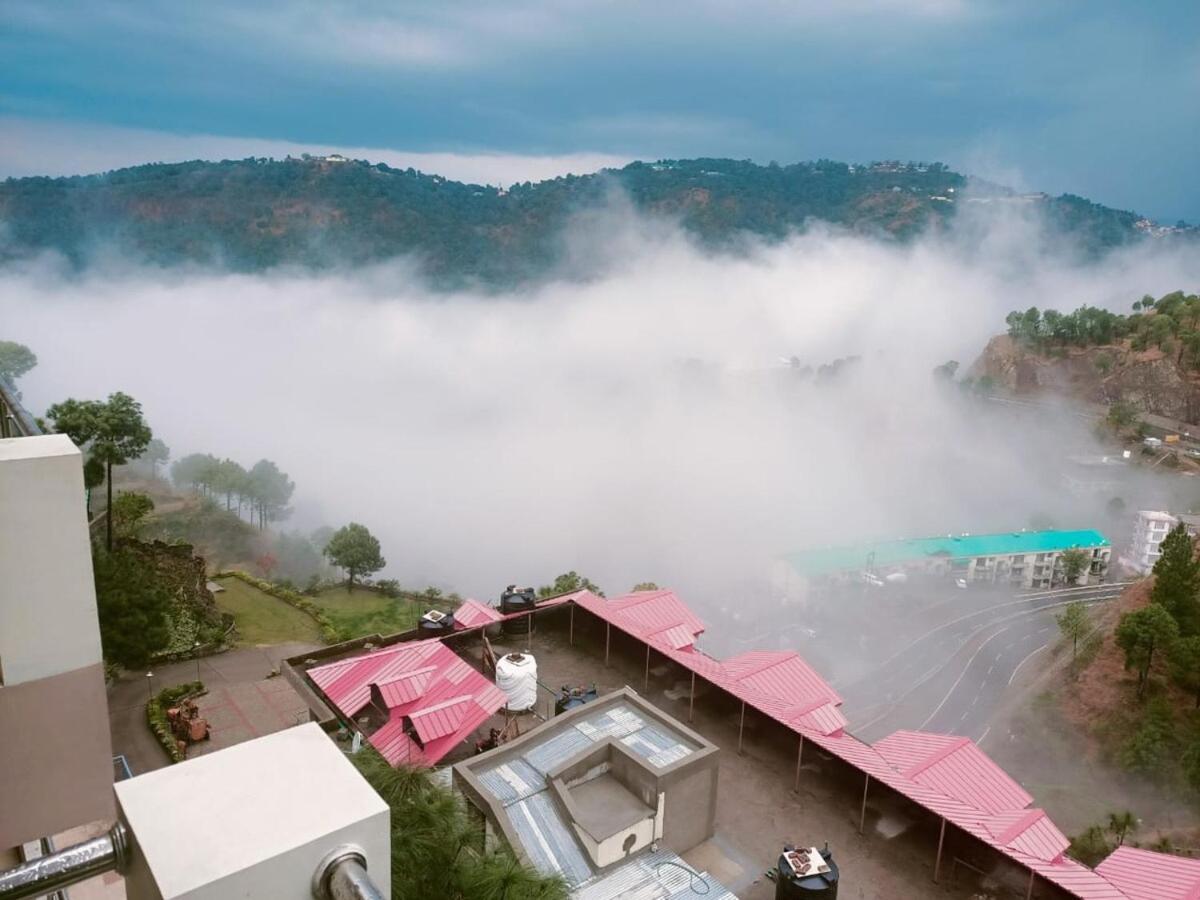2Bhk Furnished Apartment/Near Kasauli/Barog/Luv Fun & Adventure Solan Esterno foto