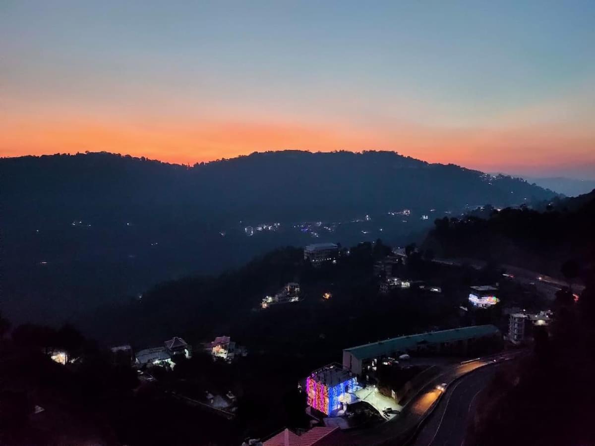 2Bhk Furnished Apartment/Near Kasauli/Barog/Luv Fun & Adventure Solan Esterno foto